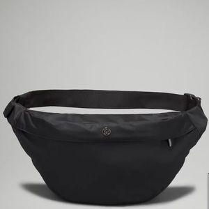 Lululemon Large Classic Belt Bag 3.5L Black